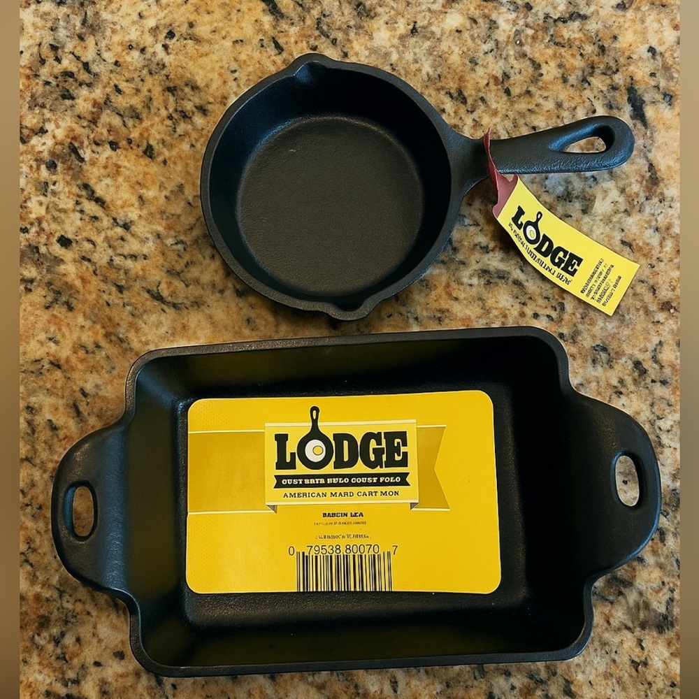 Lodge Cast Iron Mini Rectangle Server Mini Skillet Lot 2 Seasoned Heat Enhanced